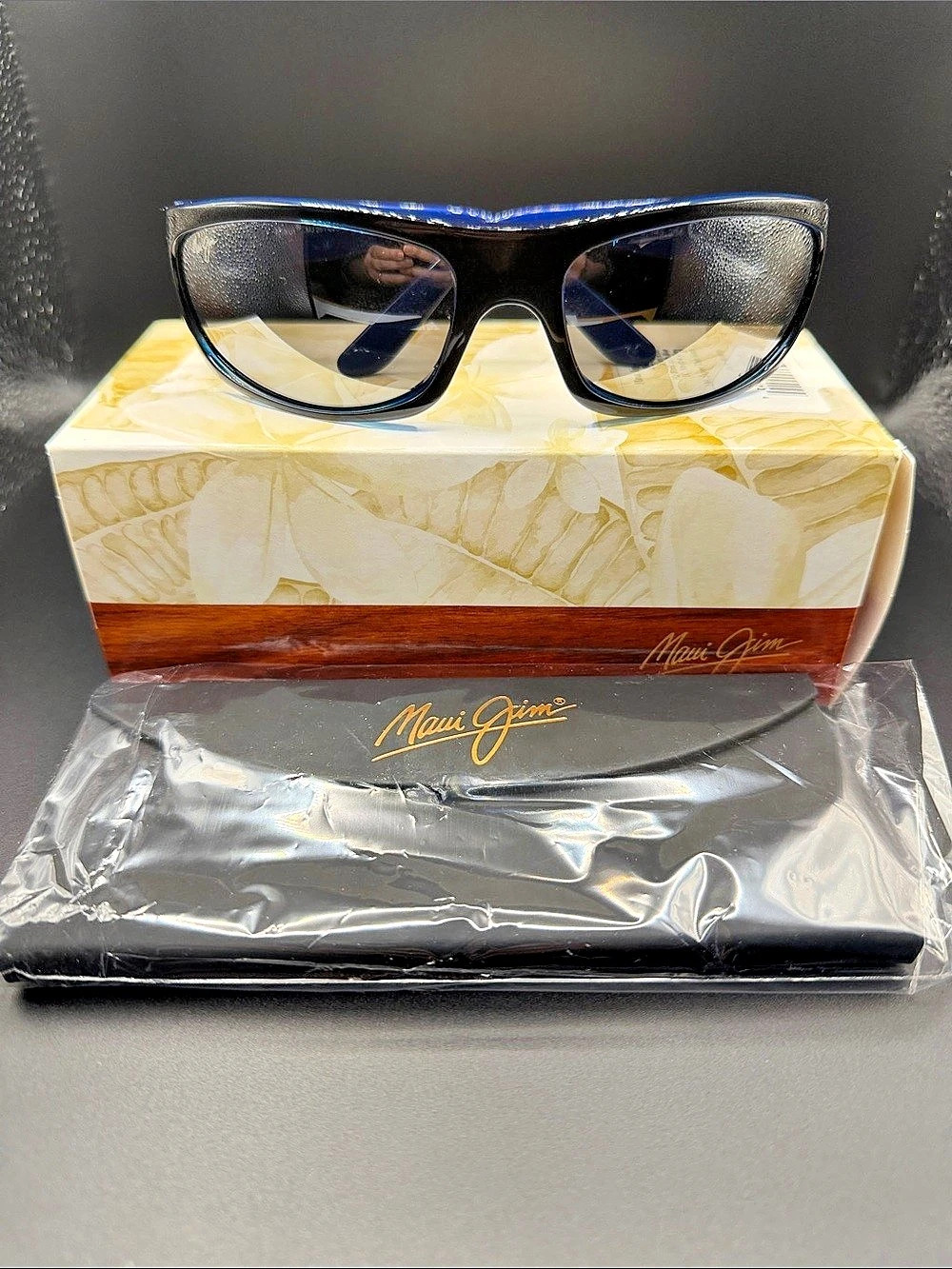 NEW! Maui Jim Surf Rider Polarized Sunglasses | Model 261-02G | Black Blue | NIB